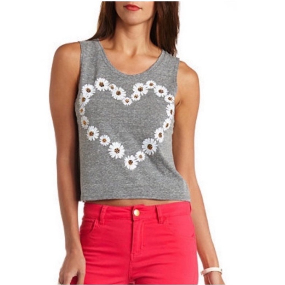 EUC Charlotte Russe Daisy Flower Heart Crop Top